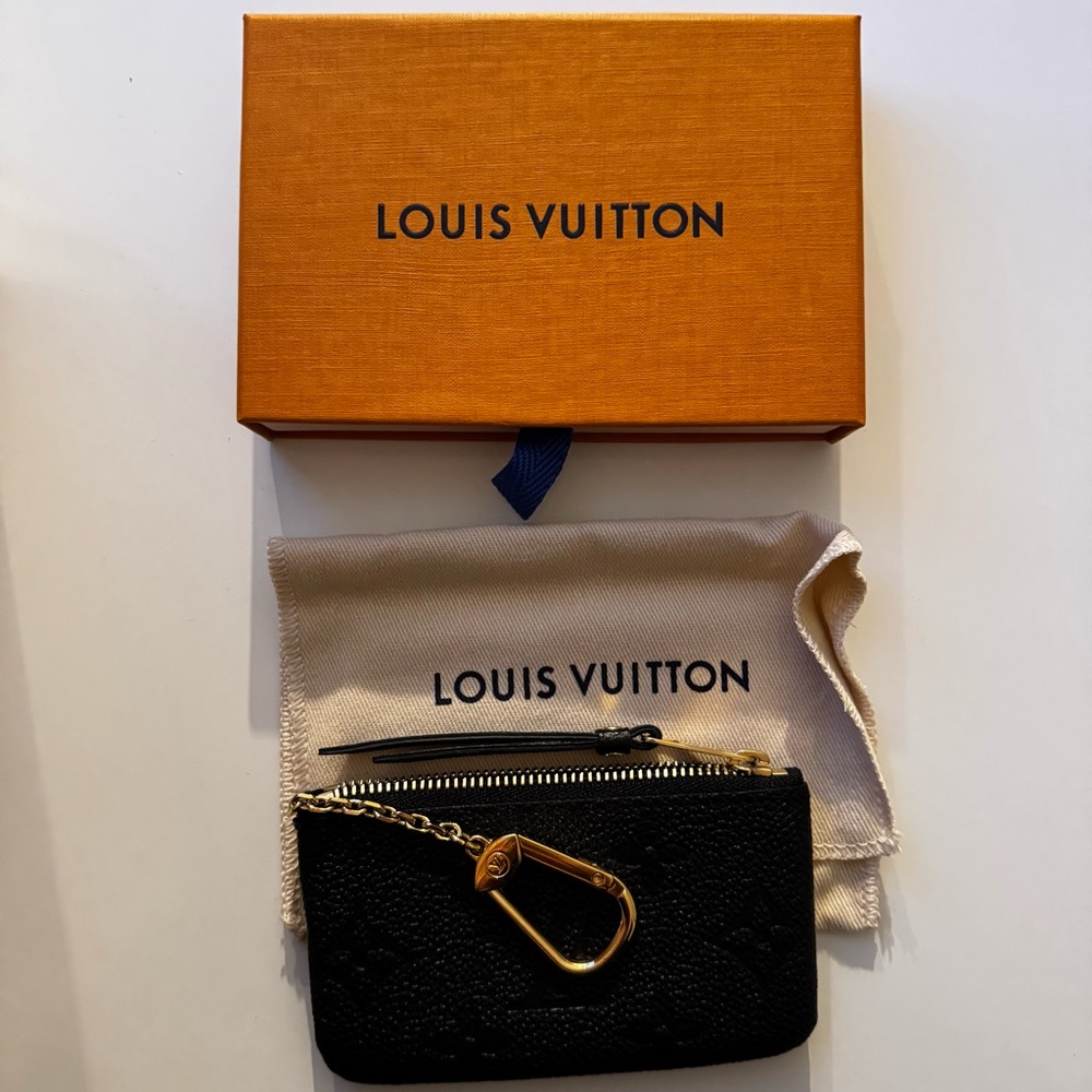Louis Vuitton Key Pouch - Picture 8 of 10